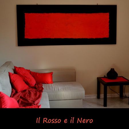 B&B Il Rosso E Il Nero Zafferana Etnea Luaran gambar