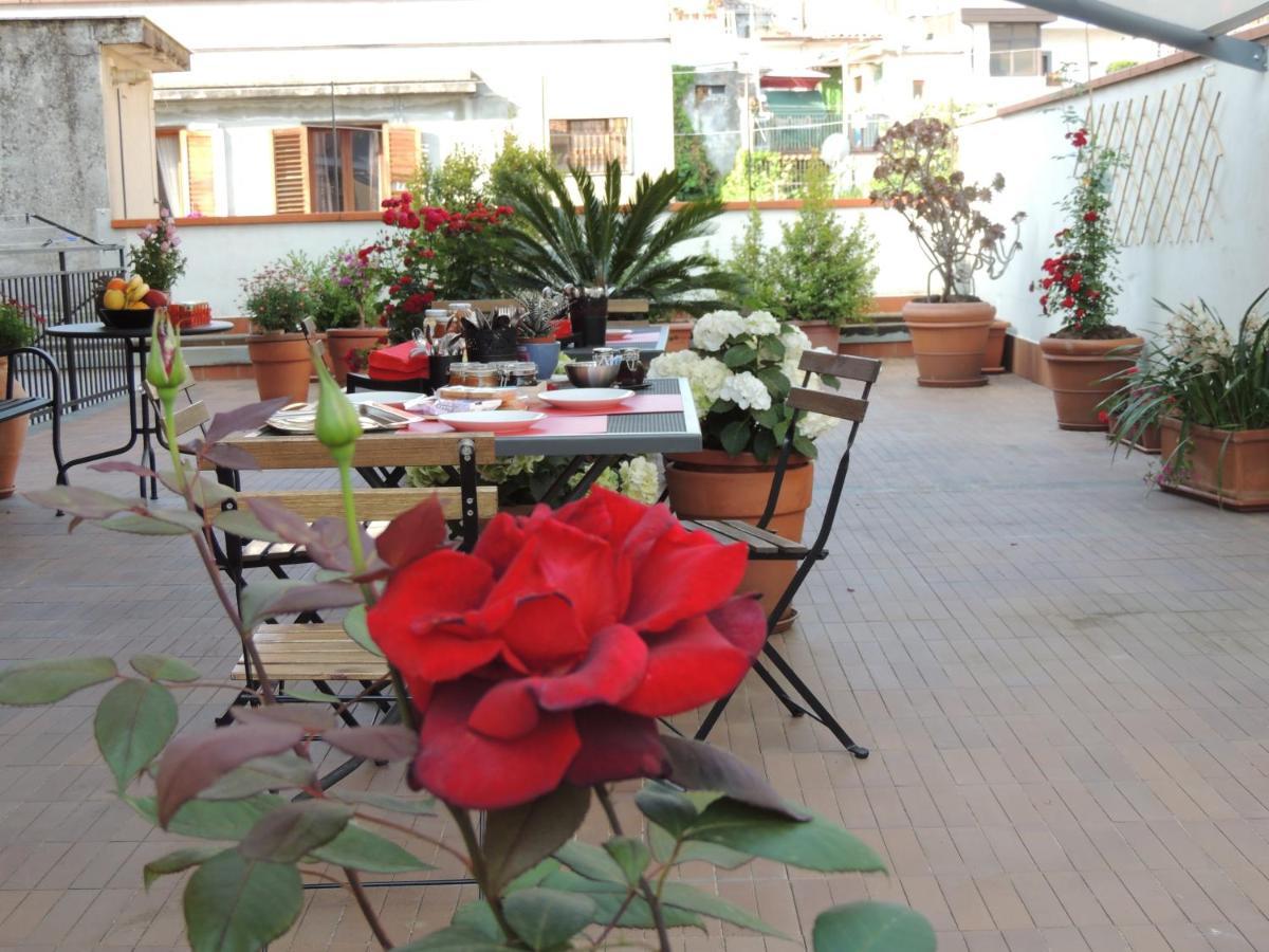 B&B Il Rosso E Il Nero Zafferana Etnea Luaran gambar
