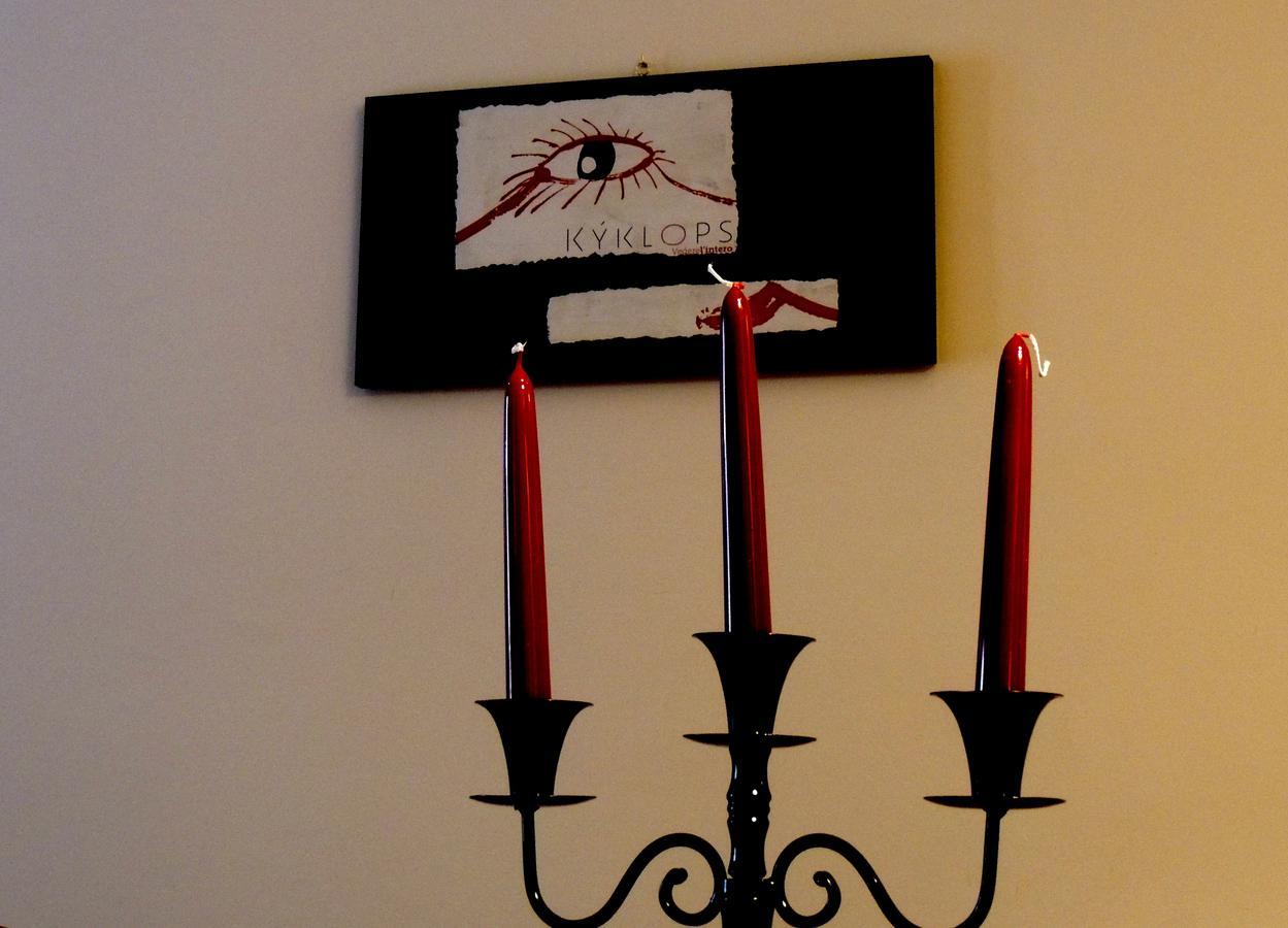 B&B Il Rosso E Il Nero Zafferana Etnea Luaran gambar