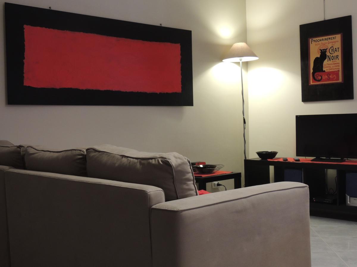 B&B Il Rosso E Il Nero Zafferana Etnea Luaran gambar