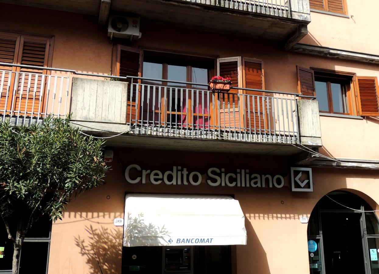 B&B Il Rosso E Il Nero Zafferana Etnea Luaran gambar
